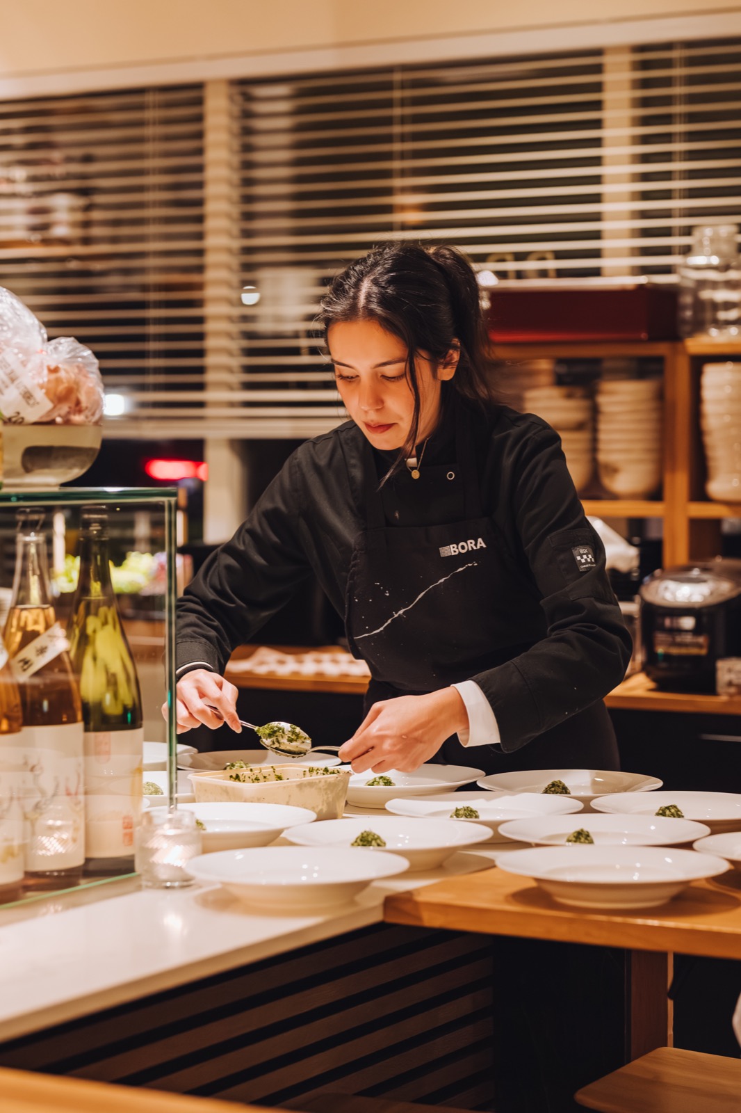 Chef bereidt gerechten