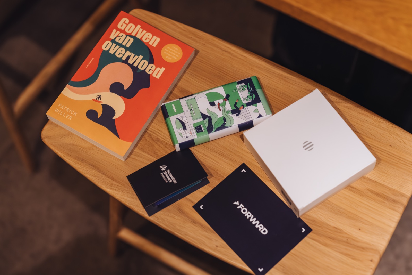 Boeken en materialen bij het diner